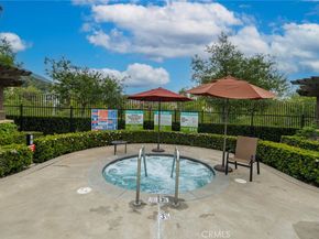 869 E Mountain Way D, Azusa CA 91702