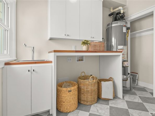 320 S Kingsley, Los Angeles CA 90020