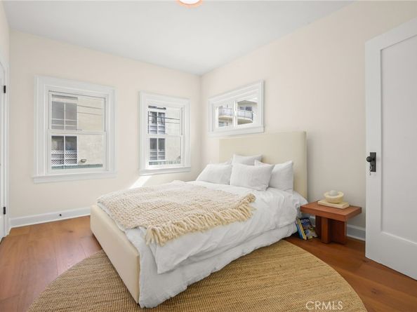 320 S Kingsley, Los Angeles CA 90020