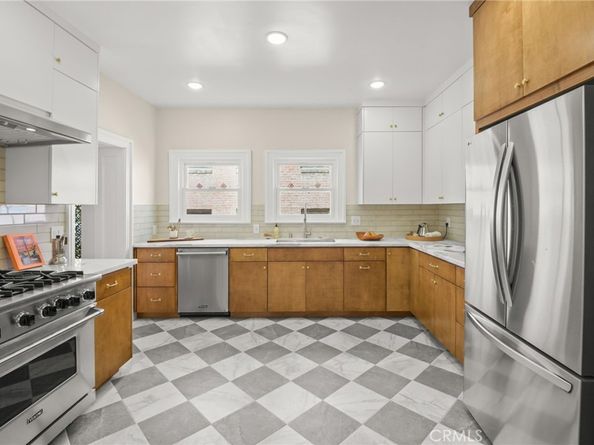 320 S Kingsley, Los Angeles CA 90020