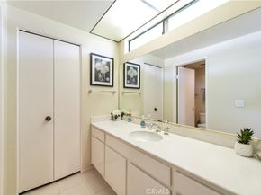 9 Morena 28, Irvine CA 92612