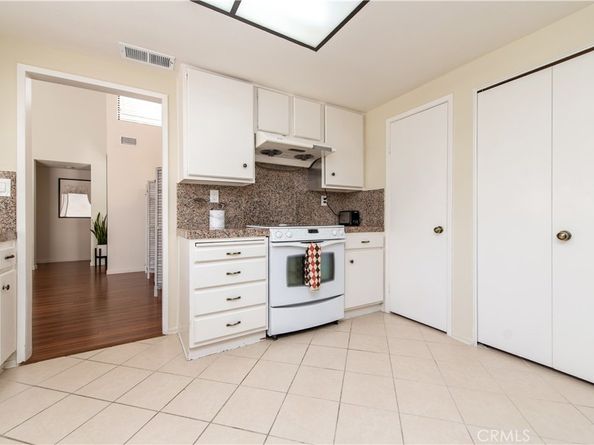 9 Morena 28, Irvine CA 92612