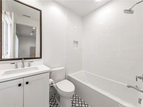 135 Statura, Irvine CA 92602