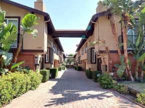 1348 E Orange Grove Boulevard 4, Pasadena CA 91104