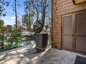 12750 Centralia 76, Lakewood CA 90715