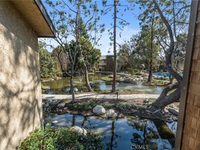 12750 Centralia 76, Lakewood CA 90715