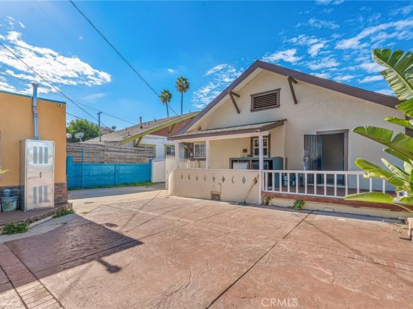 4012 S Budlong Avenue, Los Angeles CA 90037