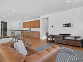 11862 N Hillsborough Lane, Porter Ranch CA 91326