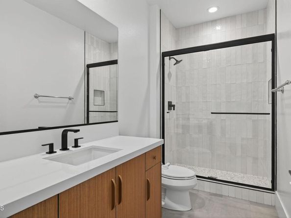 11862 N Hillsborough Lane, Porter Ranch CA 91326
