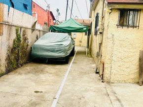 3443 3445 9th Avenue, Los Angeles CA 90018