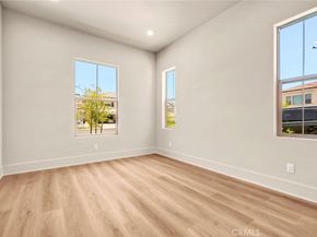 204 Alora, Irvine CA 92618