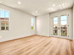 204 Alora, Irvine CA 92618
