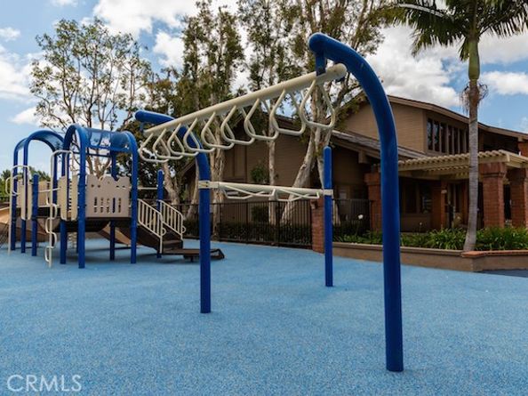 12 Ninos, Irvine CA 92620