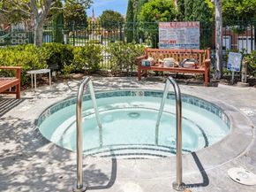 10 Palmieri Aisle, Irvine CA 92606