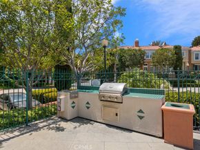 10 Palmieri Aisle, Irvine CA 92606