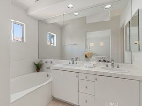 10 Palmieri Aisle, Irvine CA 92606