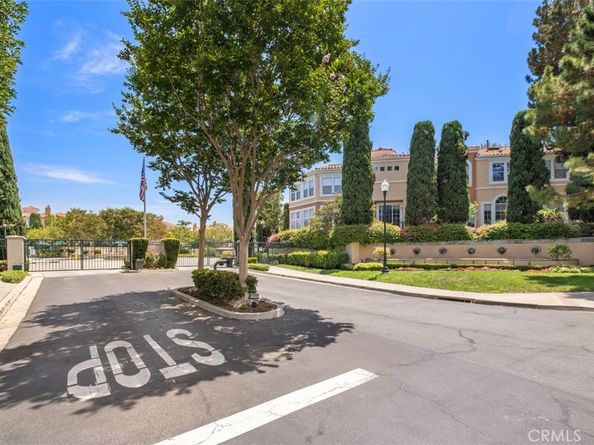 10 Palmieri Aisle, Irvine CA 92606