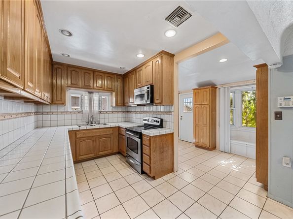 9608 S Harvard Boulevard, Los Angeles CA 90047