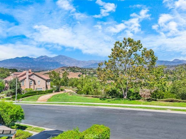 23719 Ridgeway, Mission Viejo CA 92692