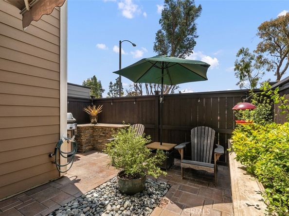 26 Lakepines, Irvine CA 92620
