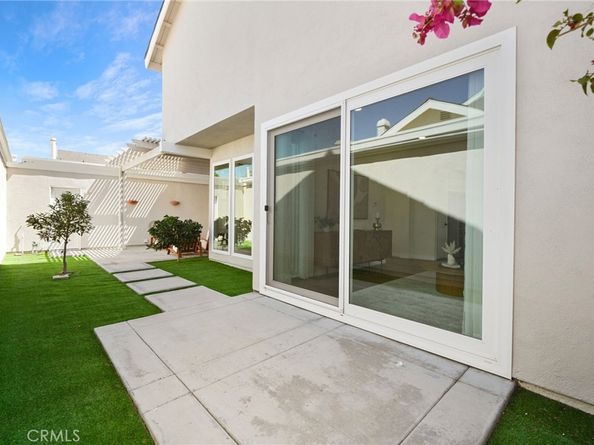 30 Woodland Drive, Irvine CA 92604