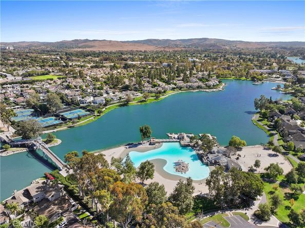 30 Woodland Drive, Irvine CA 92604