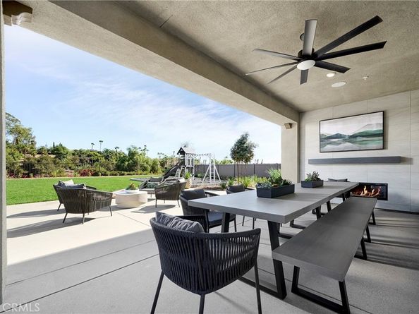 2016 Saguaro Glen, Escondido CA 92025