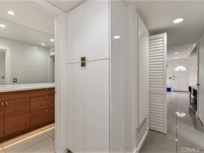 53 Oxford 14, Irvine CA 92612