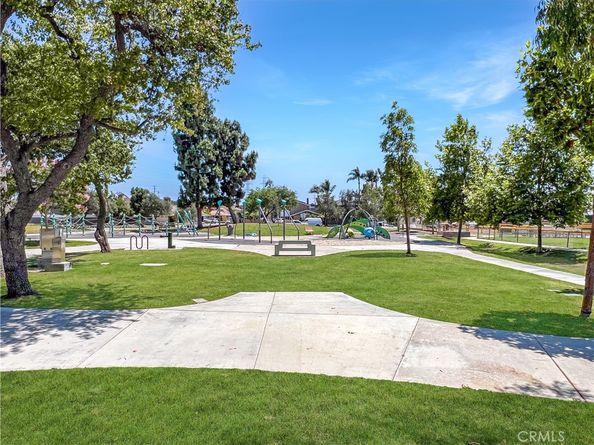 20442 Craimer Lane, Huntington Beach CA 92646