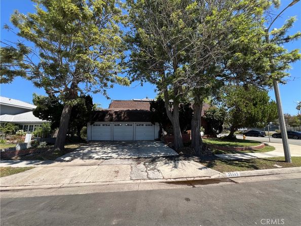 20442 Craimer Lane, Huntington Beach CA 92646
