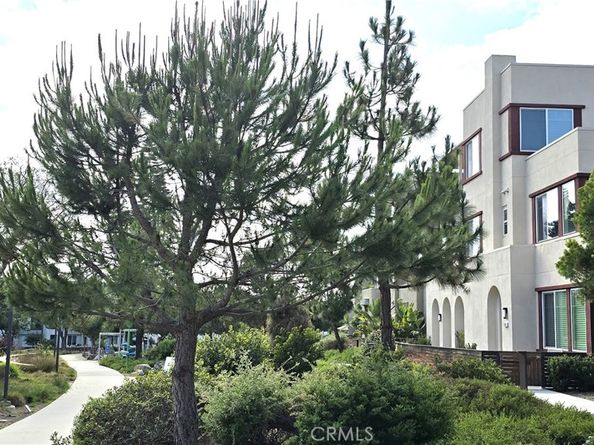 610 Cultivate, Irvine CA 92618