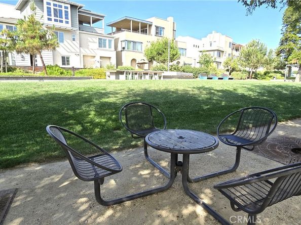 610 Cultivate, Irvine CA 92618