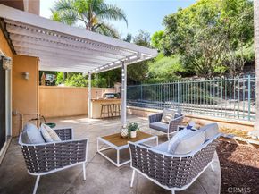 35 Blazewood, Lake Forest CA 92610