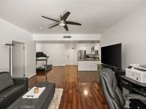 250 N First Street 322, Burbank CA 91502