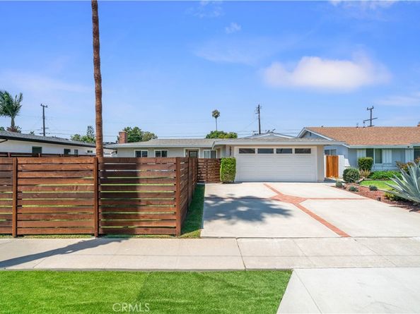 2957 Royal Palm Drive, Costa Mesa CA 92626
