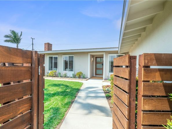 2957 Royal Palm Drive, Costa Mesa CA 92626
