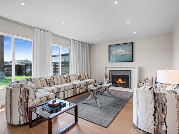 2957 Royal Palm Drive, Costa Mesa CA 92626