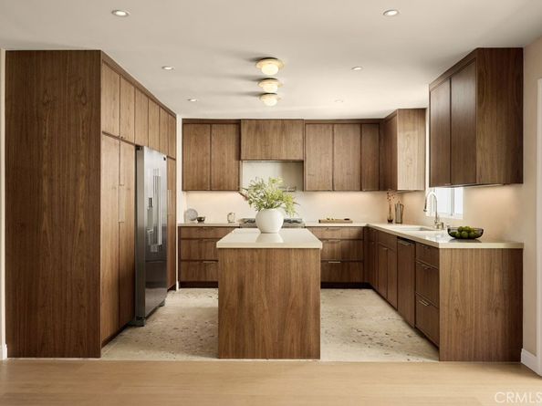 2957 Royal Palm Drive, Costa Mesa CA 92626