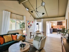 22861 Caminito Manresa 19, Laguna Hills CA 92653