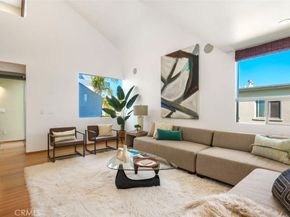 1035 19th Street 102, Santa Monica CA 90403