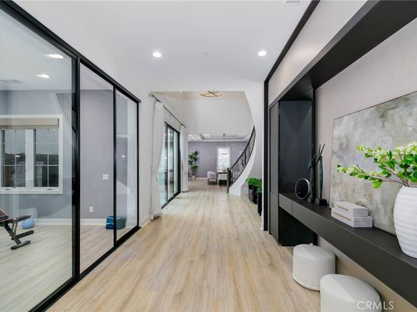 114 Interstellar, Irvine CA 92618