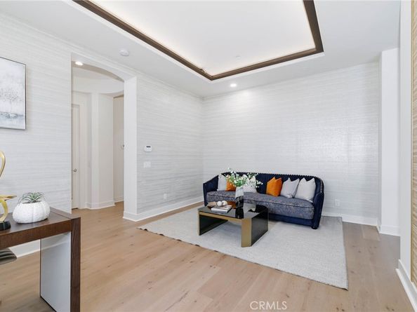 114 Interstellar, Irvine CA 92618