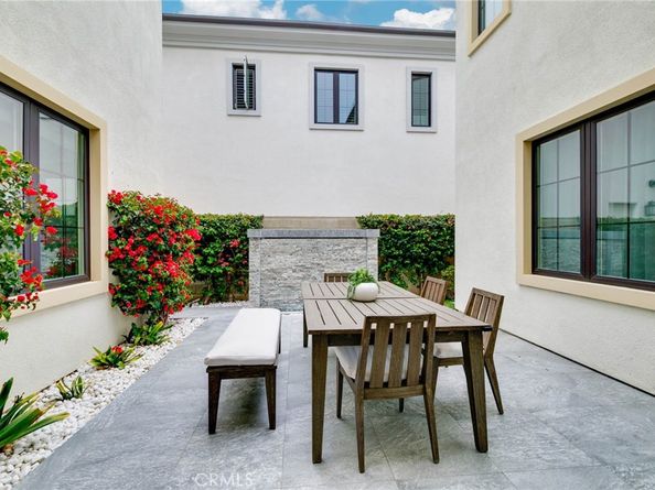 114 Interstellar, Irvine CA 92618