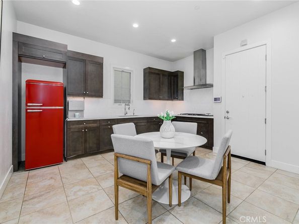 114 Interstellar, Irvine CA 92618