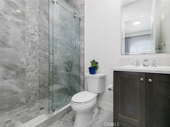 114 Interstellar, Irvine CA 92618