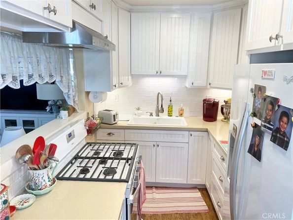 258 17th Street, Seal Beach CA 90740