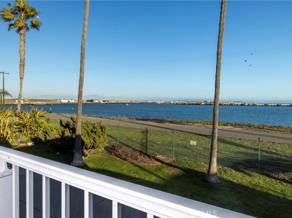 1627 Seal Way, Seal Beach CA 90740