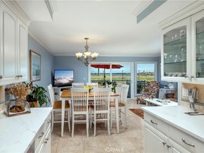 1627 Seal Way, Seal Beach CA 90740