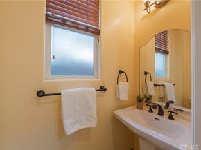 416 15th Street, Huntington Beach CA 92648
