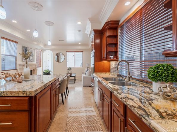 416 15th Street, Huntington Beach CA 92648